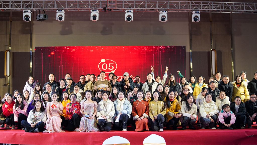 Team插图6 Team插图6